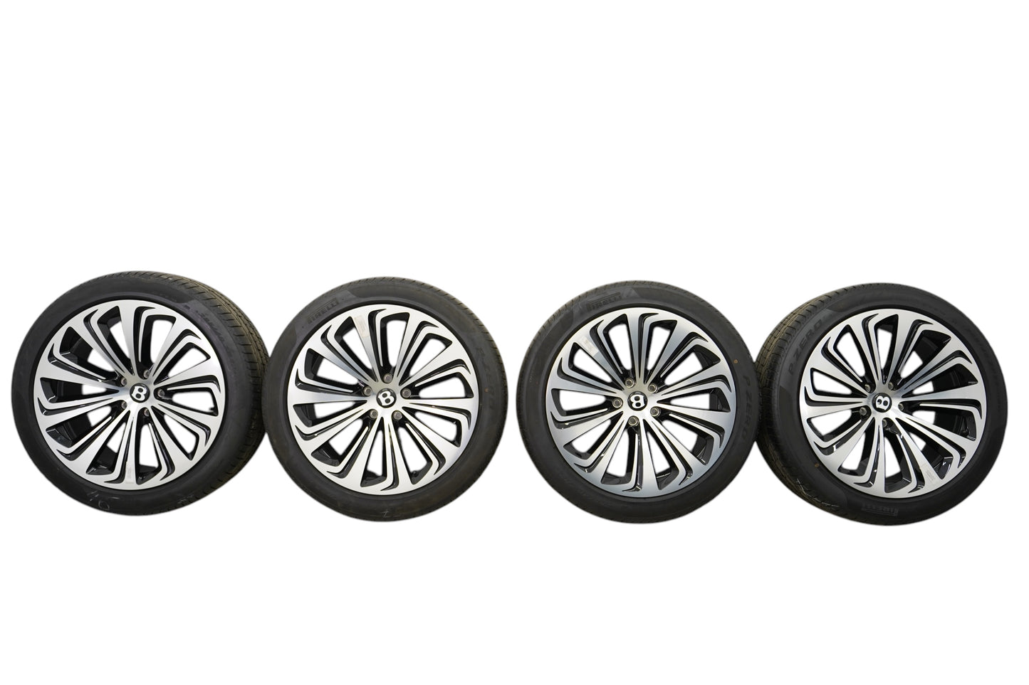 Bentley Bentayga wheels set Pirelli P Zero 285/40ZR22 OEM part number: 36A601025S