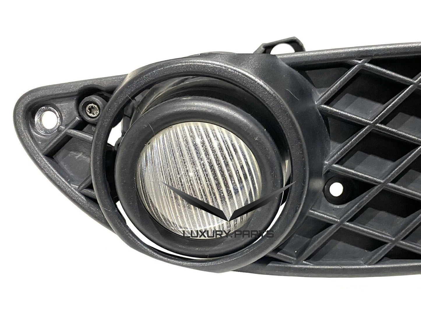 Lampa tylna przeciwmgłowa prawa MERCEDES Benz MAYBACH A24082004056