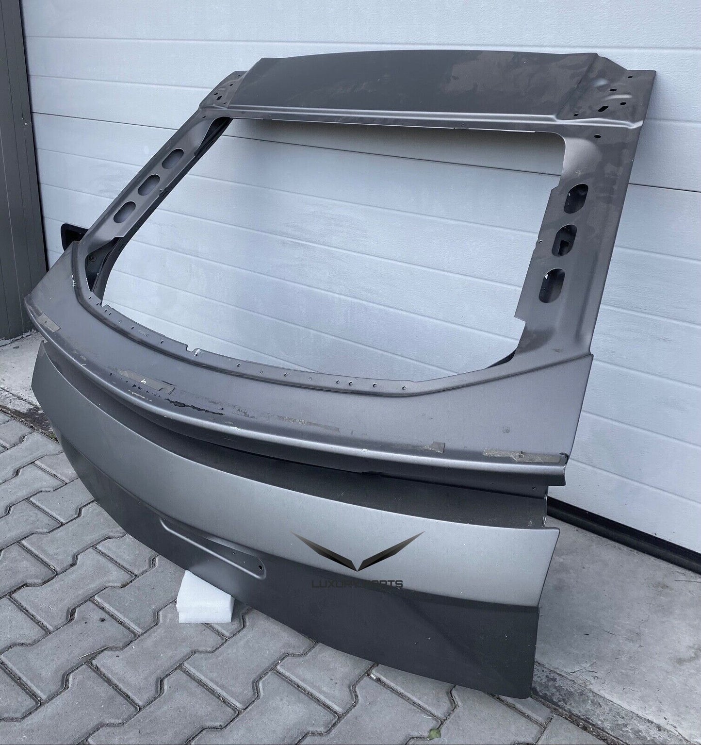 Lamborghini Urus Cover Trunk Lid 4ML827105, 4ML827025