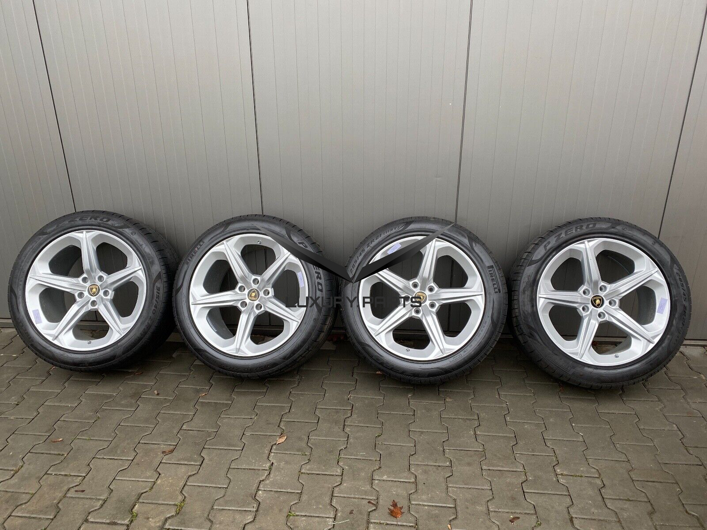 Lamborghini Urus Wheels Set 21 Inch